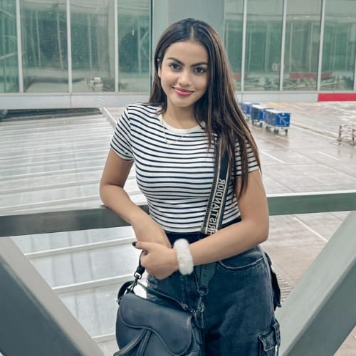 Beauty Khan Viral Girl. Do you know her real name and Instagram?