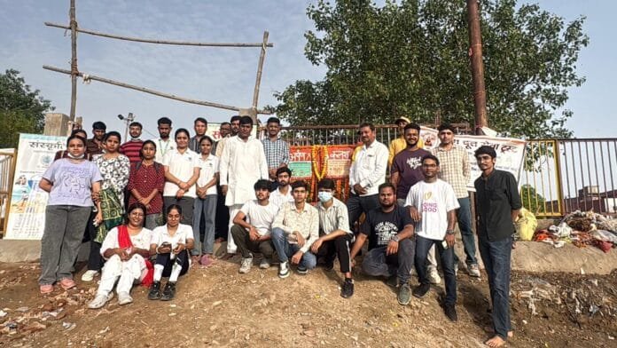 Sanskriti Youth Foundation Installs “Arpan Kalash” at Hathighat; Removes 560 kg Plastic Waste from Yamuna Riverfront